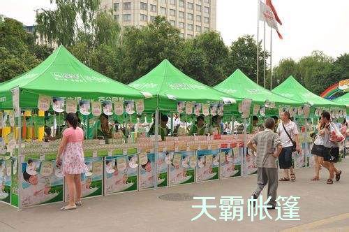 促銷活動(dòng)，你更適合配備廣告太陽傘還是折疊帳篷